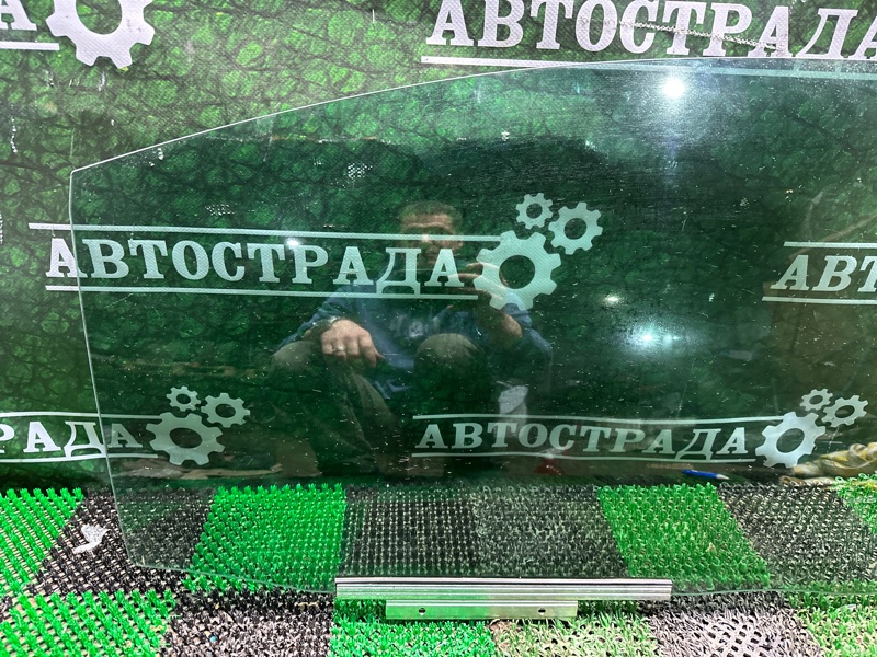 Стекло двери, 30000 рублей, Москва