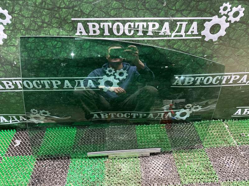 Стекло двери, 30000 рублей, Москва