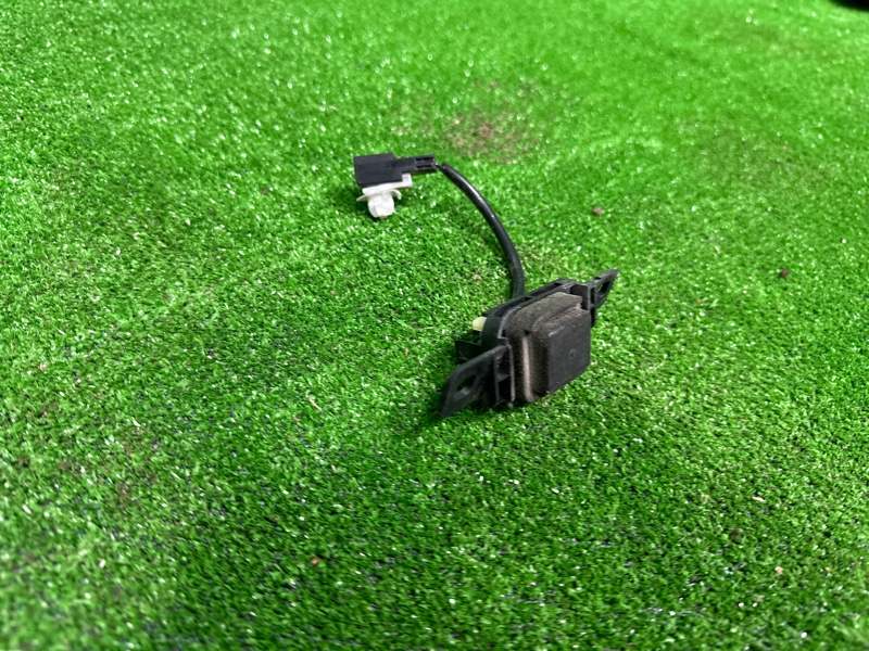 Кнопка открывания багажника, 5000 рублей, Москва