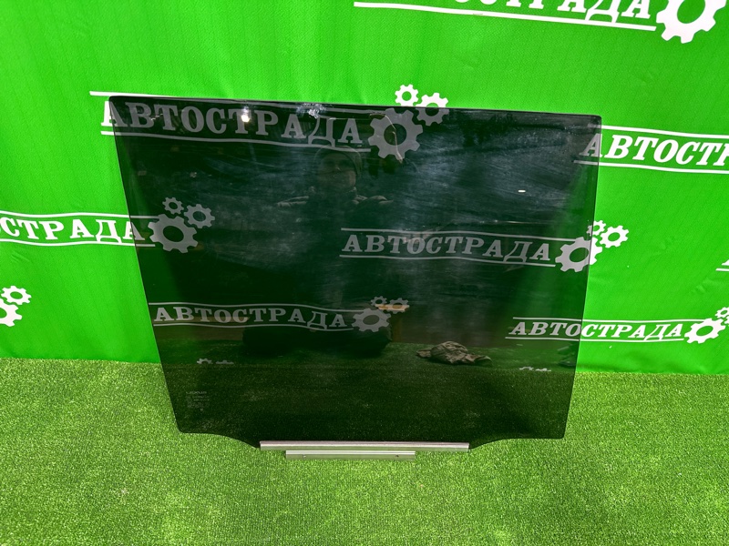 Стекло двери, 8000 рублей, Москва