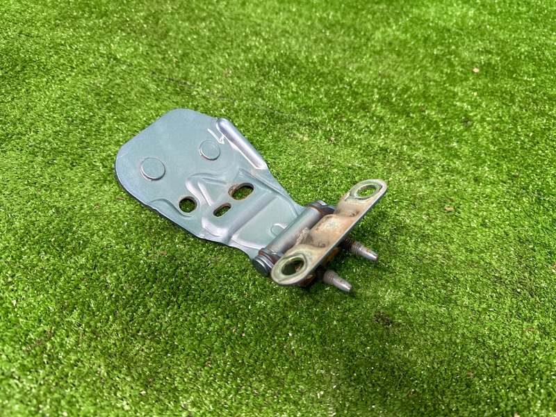 Петля крышки багажника, 2000 рублей, Москва