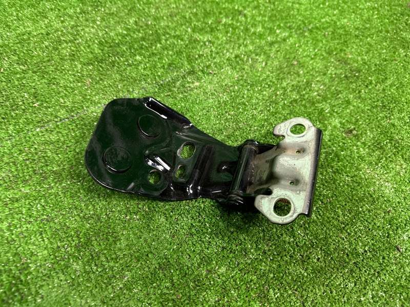 Петля крышки багажника, 2000 рублей, Москва