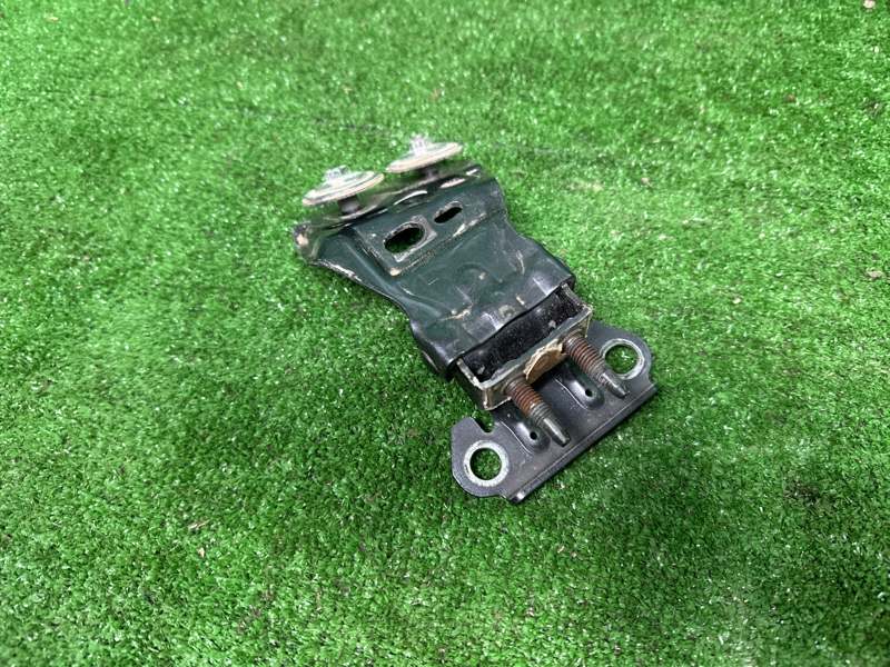 Петля крышки багажника, 4000 рублей, Москва