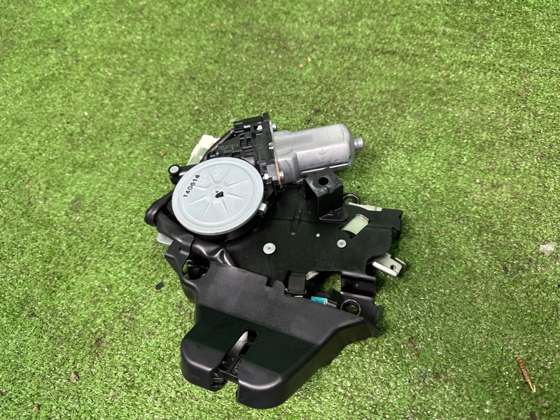 Замок багажника, 15000 рублей, Москва