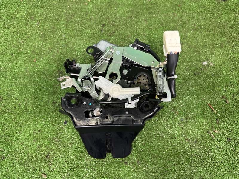 Замок багажника, 15000 рублей, Москва