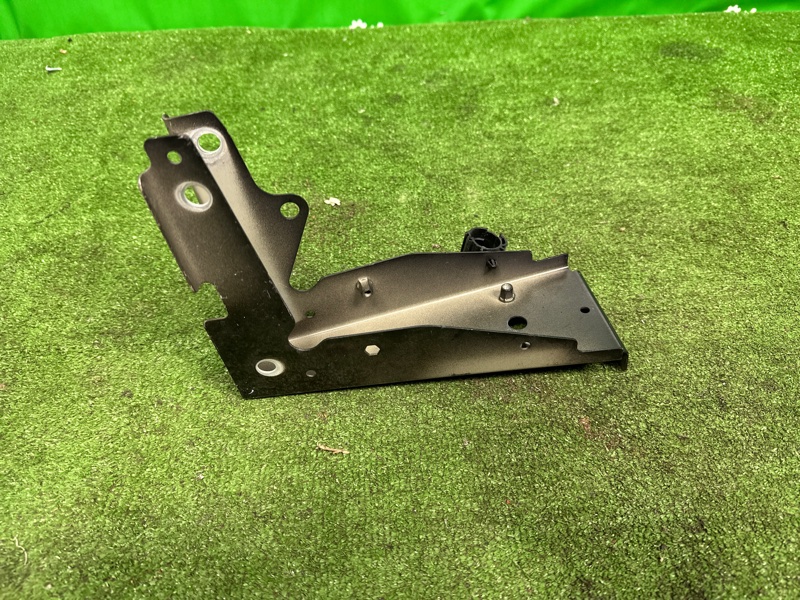 Кронштейн крыла, 5000 рублей, Москва