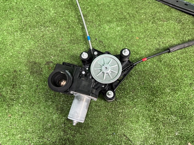 Стеклоподъемник, 35000 рублей, Москва