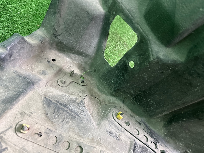 Подкрылок, 4000 рублей, Москва