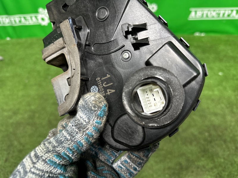 Замок багажника, 8000 рублей, Москва