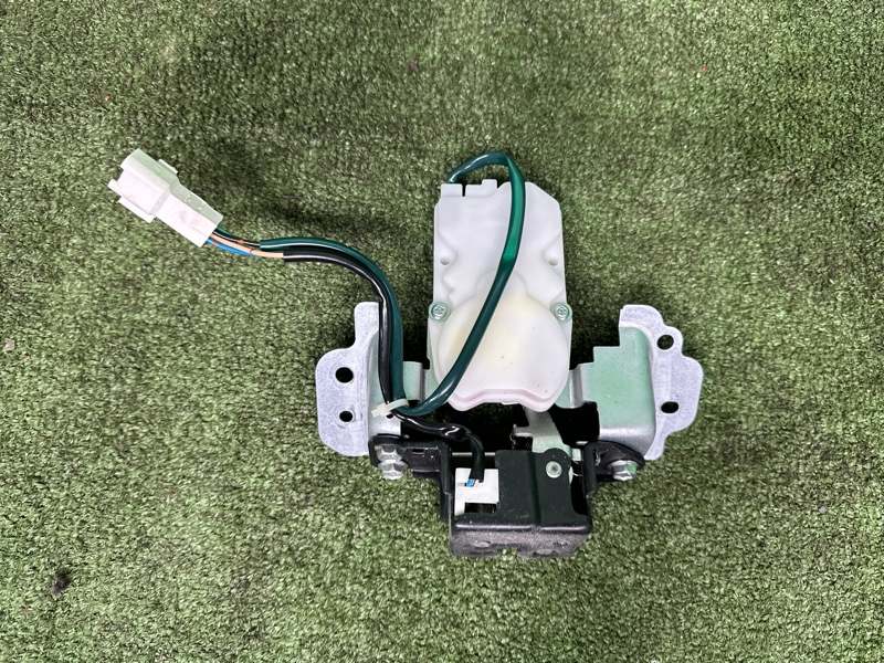 Замок стекла багажника, 2000 рублей, Москва