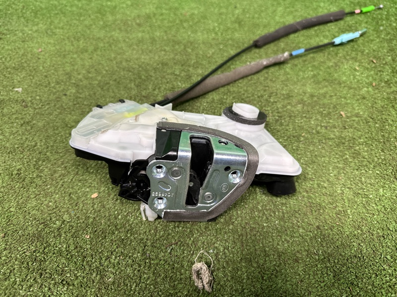 Замок боковой двери, 10000 рублей, Москва