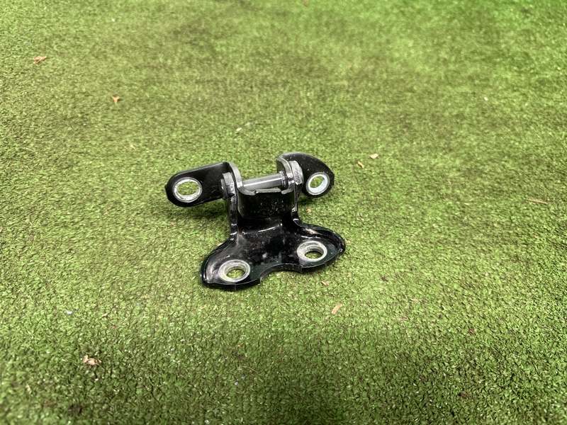 Петля двери, 2000 рублей, Москва