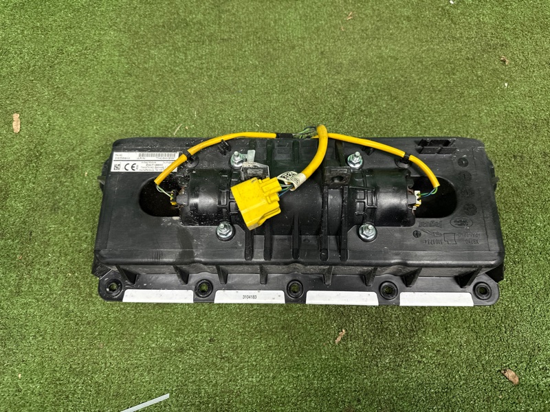 Подушка безопасности, 2000 рублей, Москва