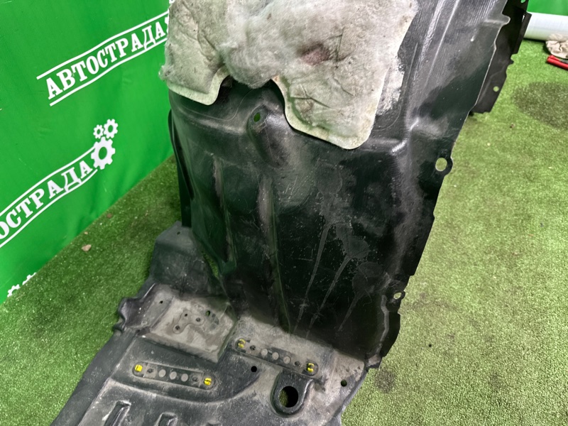 Подкрылок, 15000 рублей, Москва