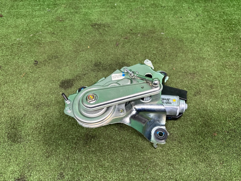 Доводчик двери багажника, 8000 рублей, Москва