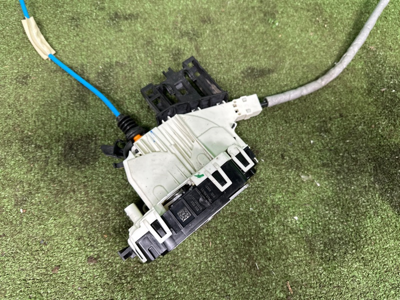 Замок боковой двери, 2000 рублей, Москва