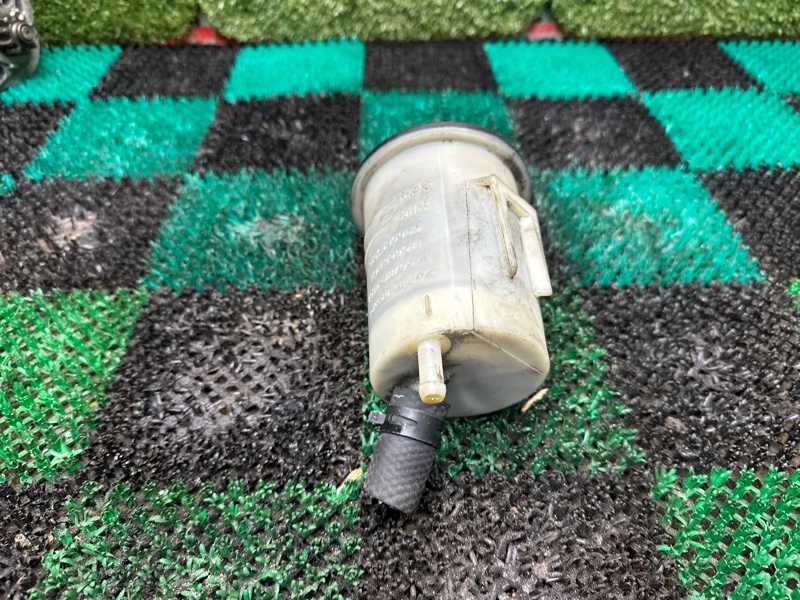 Бачок гидроусилителя руля, 1000 рублей, Москва