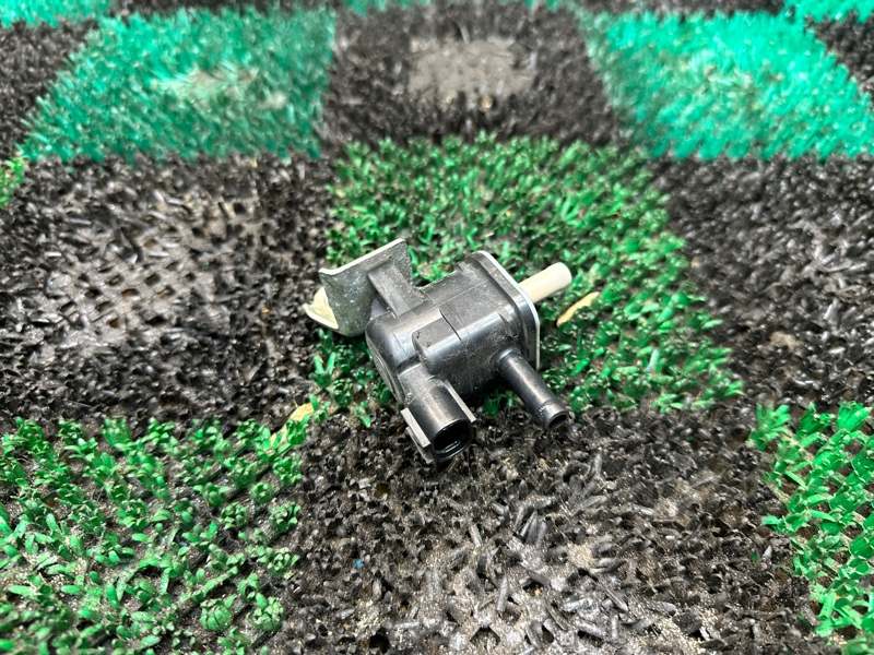 Клапан вентиляции картерных газов, 1000 рублей, Москва