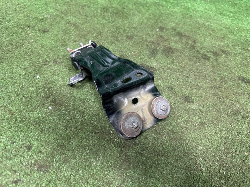 Петля двери багажника, 6000 рублей, Москва