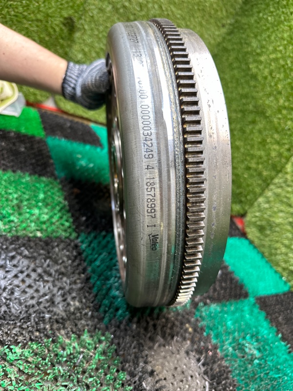 Маховик, 10000 рублей, Москва