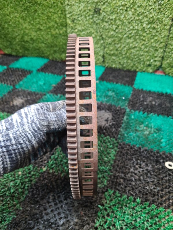 Маховик, 8000 рублей, Москва