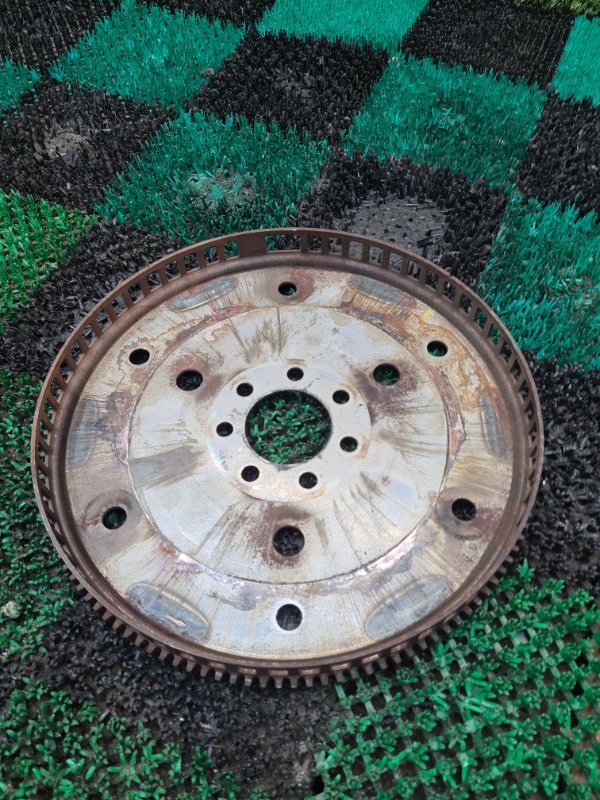 Маховик, 8000 рублей, Москва