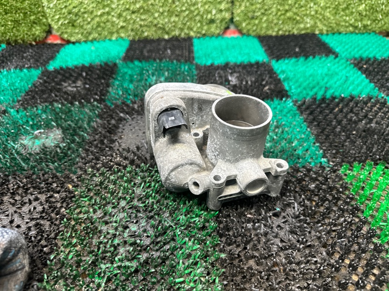 Дроссельная заслонка, 2000 рублей, Москва