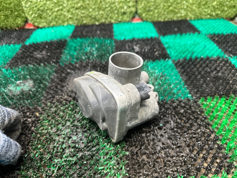 Дроссельная заслонка, 2000 рублей, Москва