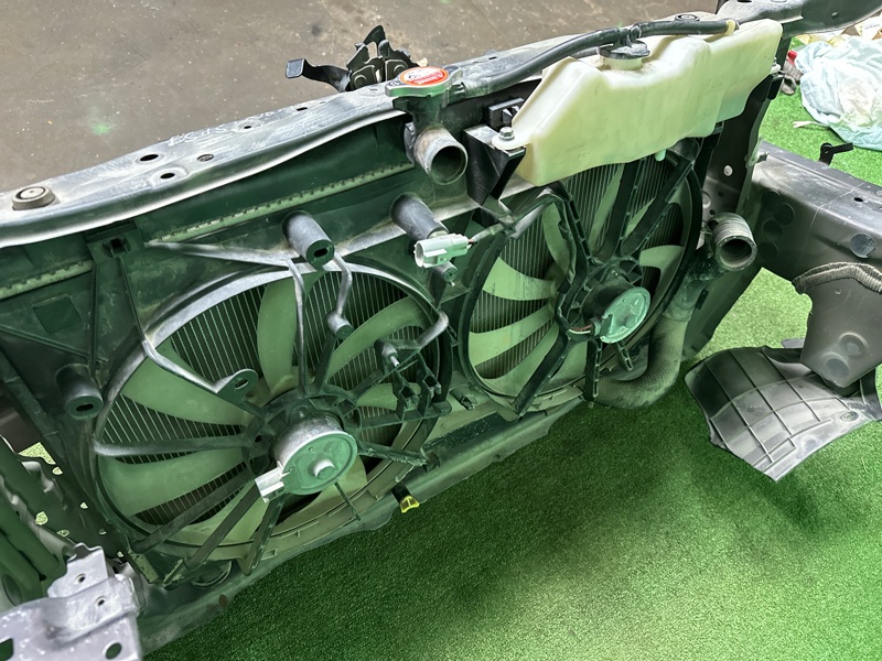 Телевизор панель, 130000 рублей, Москва