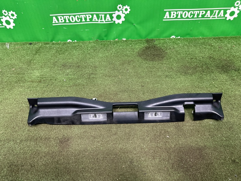 Накладка двери багажника, 10000 рублей, Москва