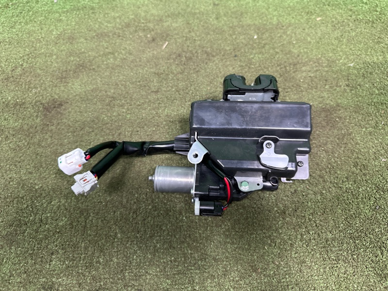 Замок багажника, 20000 рублей, Москва