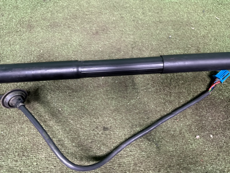 Амортизатор двери багажника, 12000 рублей, Москва