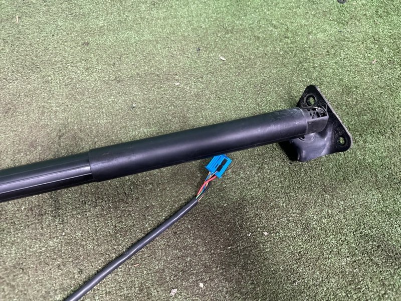 Амортизатор двери багажника, 12000 рублей, Москва