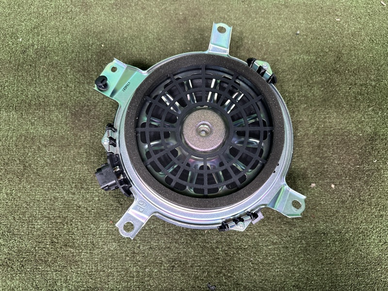 Сабвуфер, 4000 рублей, Москва