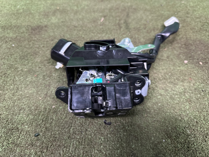 Замок багажника, 5000 рублей, Москва