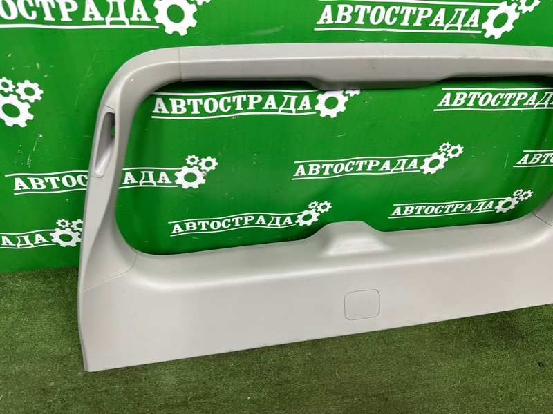 Обшивка двери багажника, 7000 рублей, Москва