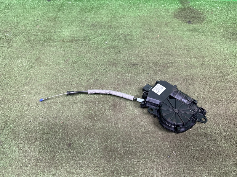 Доводчик двери багажника, 4000 рублей, Москва