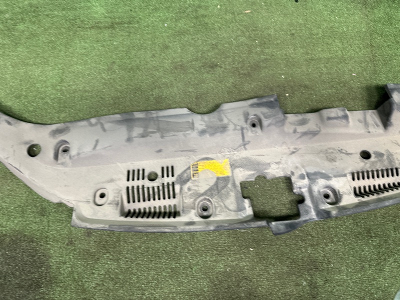 Накладка замка капота, 3000 рублей, Москва