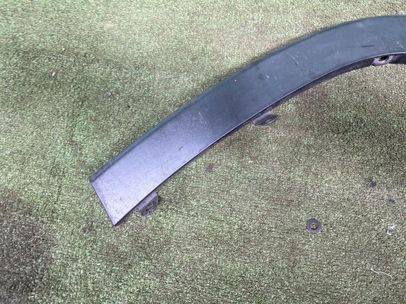 Молдинг на крыло, 2000 рублей, Москва