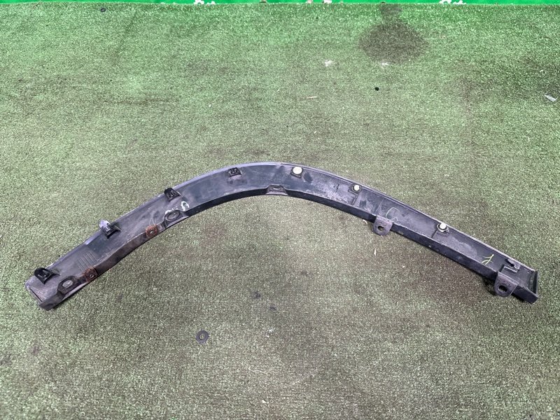 Молдинг на крыло, 2000 рублей, Москва