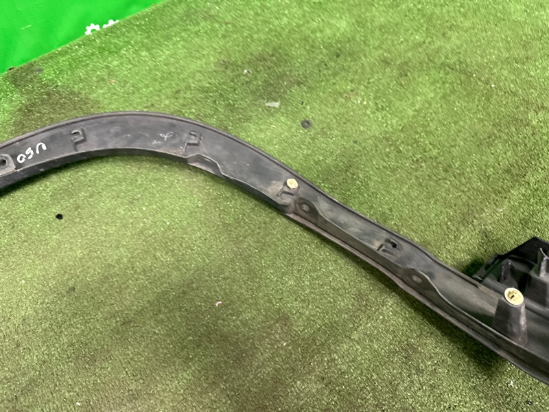 Молдинг на крыло, 2000 рублей, Москва