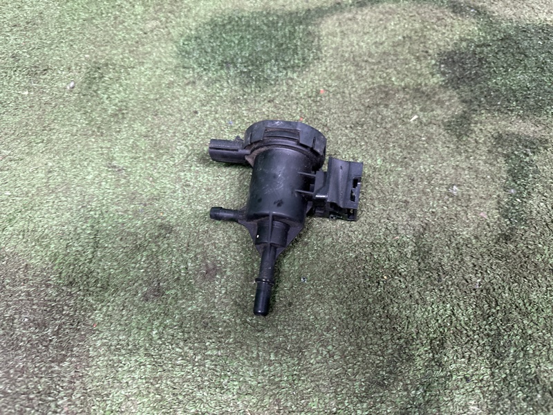 Клапан рециркуляции отработанных газов, 2000 рублей, Москва