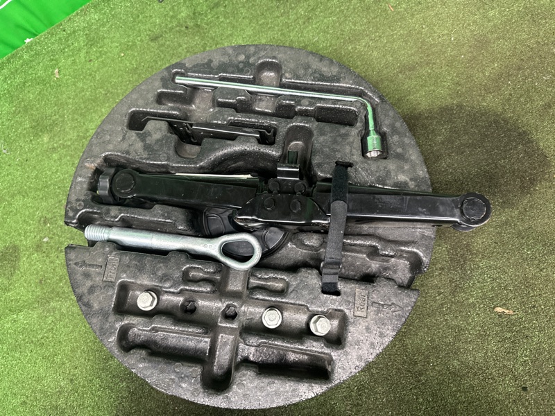 Домкрат, 10000 рублей, Москва