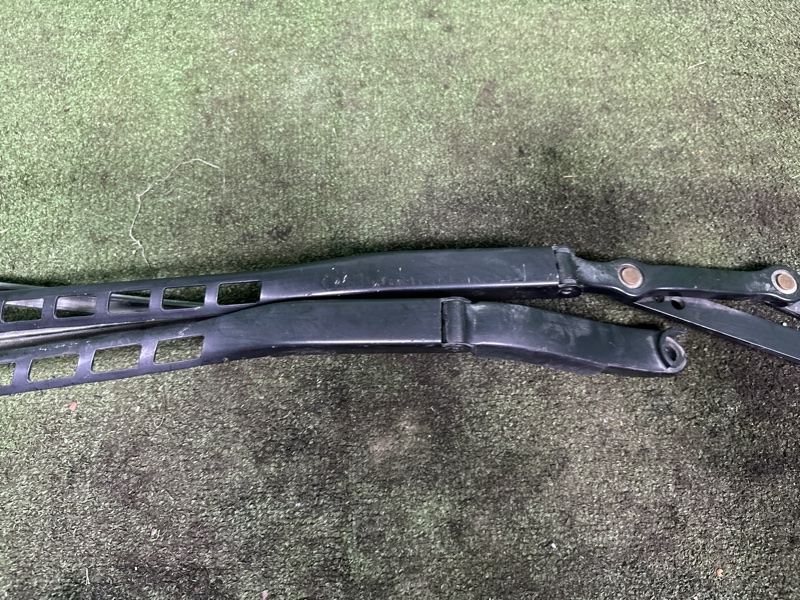 Дворник лобового стекла, 8000 рублей, Москва