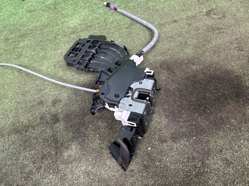 Замок боковой двери, 2000 рублей, Москва