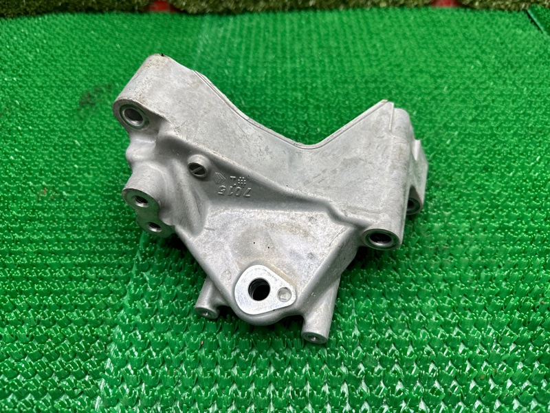 Кронштейн опоры двигателя, 15000 рублей, Москва