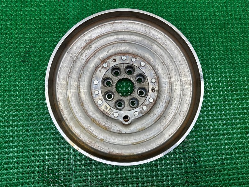 Маховик, 10000 рублей, Москва