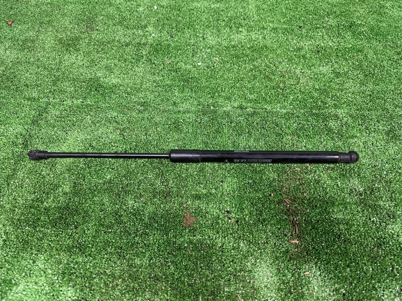 Амортизатор стекла двери багажника, 1500 рублей, Москва