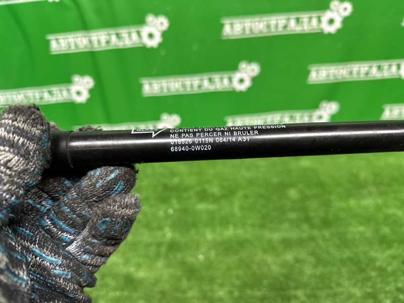 Амортизатор стекла двери багажника, 1500 рублей, Москва