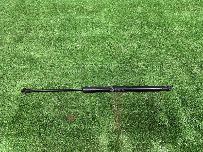 Амортизатор стекла двери багажника, 1500 рублей, Москва